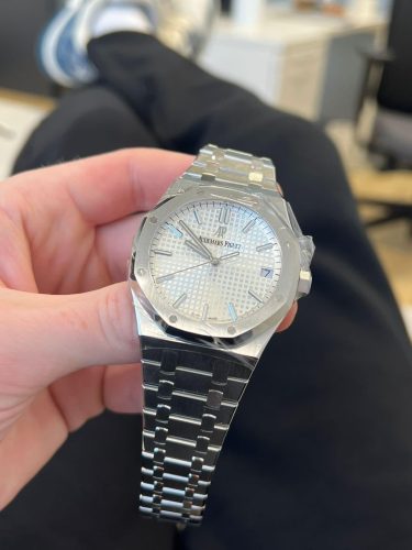 Audemars Piguet Royal Oak 15500ST.OO.1220ST.03 “Blue Dial” Premium Replica 1:1 photo review