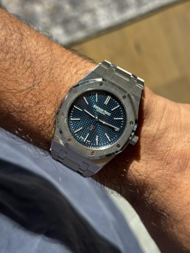 Audemars Piguet Royal Oak “Jumbo” Extra-Thin 15202ST.OO.1240ST.01 “Jumbo” Collector’s Replica photo review