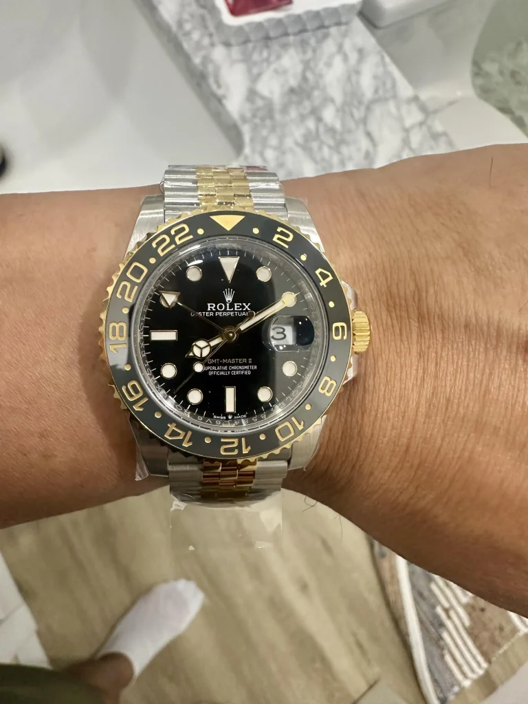 Superclone Rolex GMT-Master II Black Dial “Zombie” 126713GRNR photo review